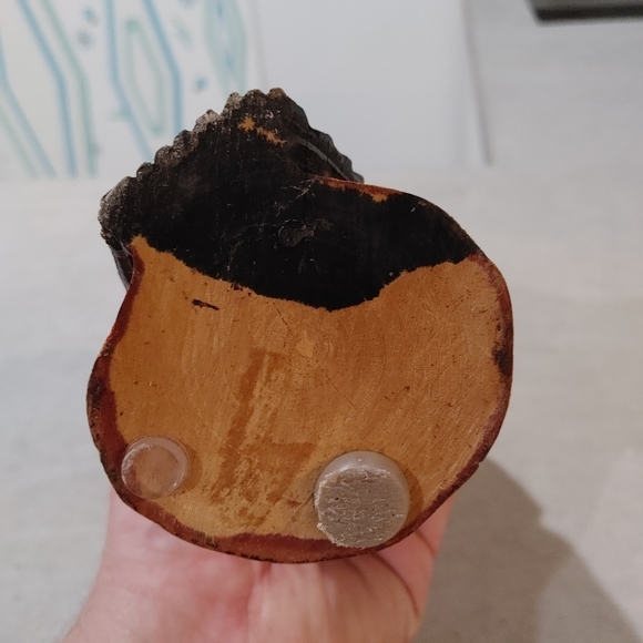 Hand carved wooden bust - Picture 5 of 5